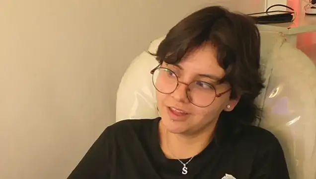 Nathaly_ds live cam on StripChat