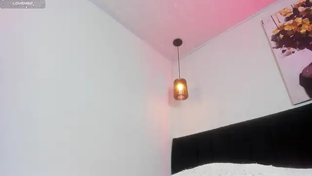 dolly_zoe webcam