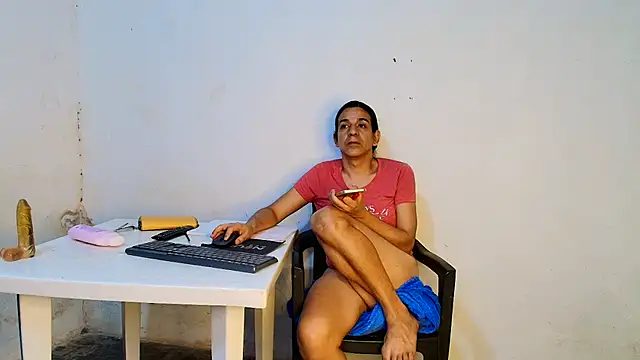 Oh_Tique webcam