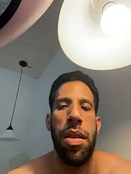 Karim_mansur webcam