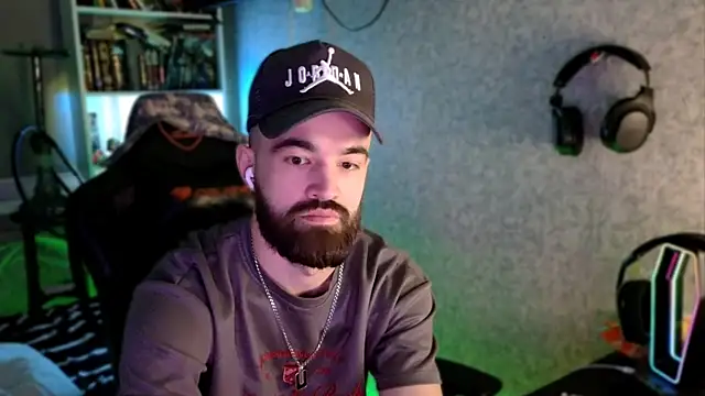 _Serious_Man webcam