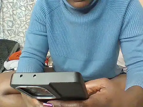 Royalebony_ webcam stripchat model stream image
