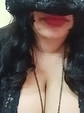 MONA_DARLING31 live cam on StripChat