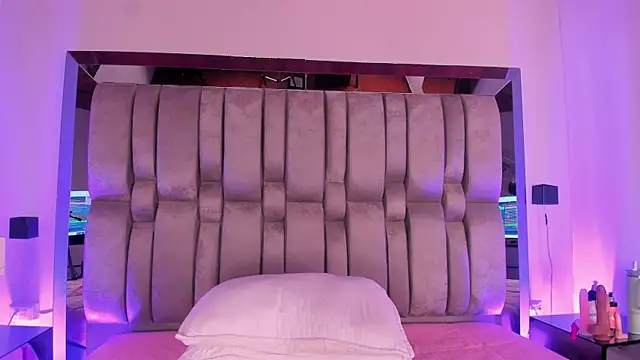 Milawink live cam on StripChat