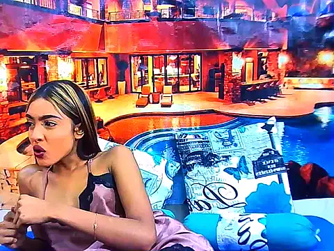 IndianPretty14u2Luv webcam