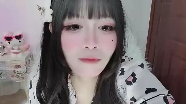 -zhuzhu-999- live cam on StripChat