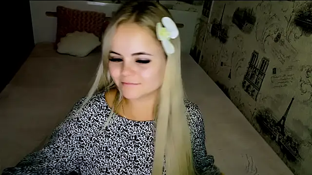 lovely-eyes webcam