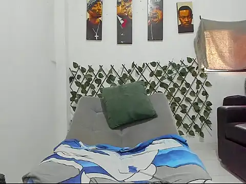 Latins_Boss webcam