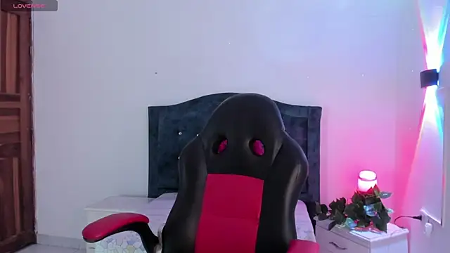 zaharavela_ webcam