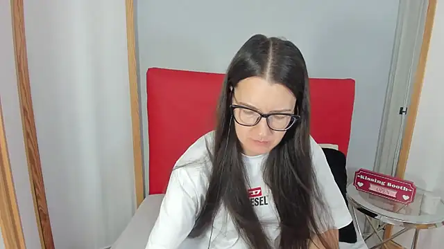 NadiaXlove webcam