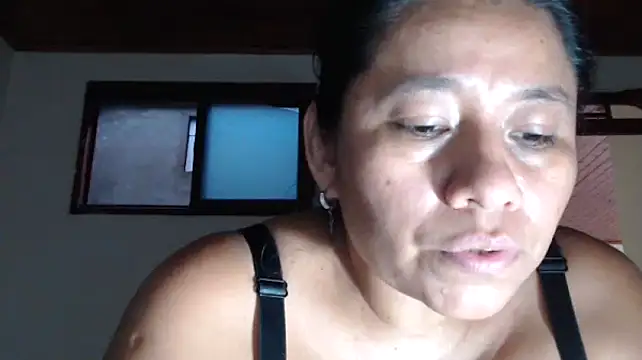 adrixxx38 webcam