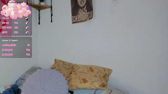 MarieTaylor_ webcam