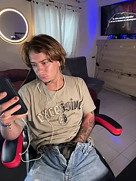 AngelLatinBoy webcam