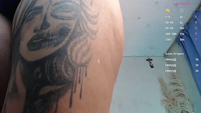 Moniica_1 webcam