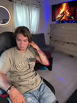 AngelLatinBoy webcam