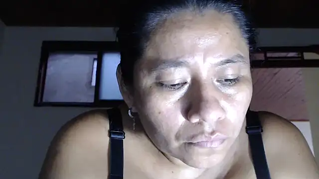 adrixxx38 webcam
