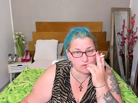 sugarmommy_69x - Sugarmommy_69X's free webcam - UK Sex Cams