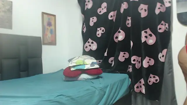 Doll_rihana live cam on StripChat