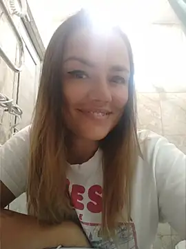 KrissSexi webcam