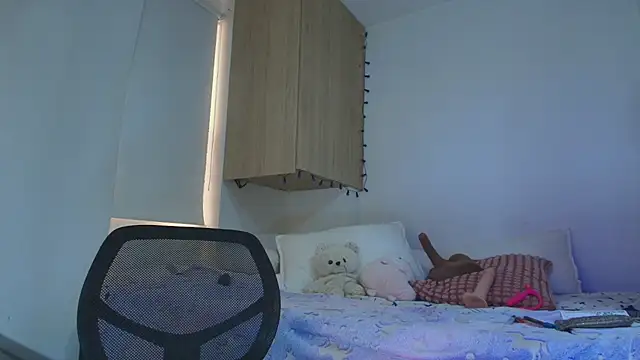 Charlotte11-11 webcam