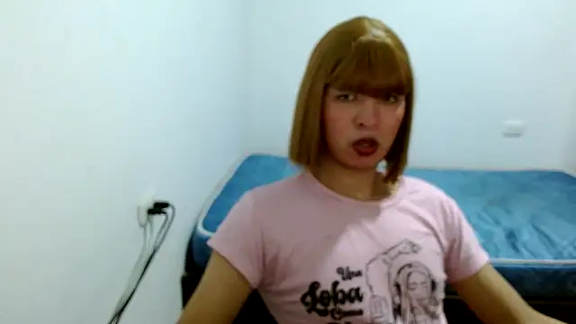 estefania224 webcam