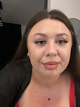 Sara_Hug webcam