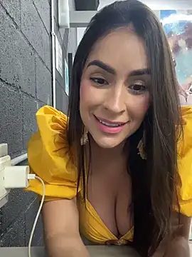 Mau_White webcam