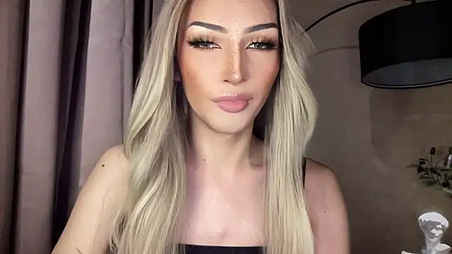 Alicegreenexx live cam on StripChat