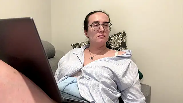 SofiaTease live cam on StripChat