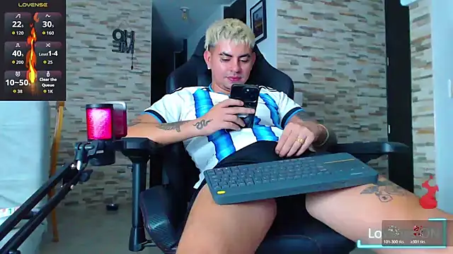 lobito_xxxl (M young) - SHOW CUM BIG COK 23CM COLOMBIAN BOY