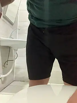 bigdickguy21cm webcam