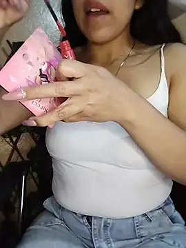 loveHoney02 webcam