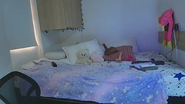 Charlotte11-11 webcam