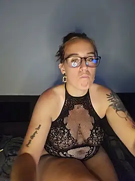 Lindsay_00off webcam