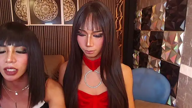 AudreyMilesTrans webcam