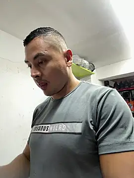 paul22cm- (Ask my age) - slide my cock out