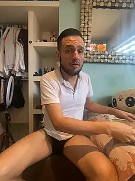 Alexitho25 webcam
