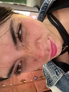 PamelaJonsom_ webcam