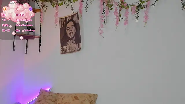 MarieTaylor_ webcam