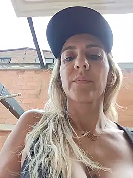 Monita_Med webcam