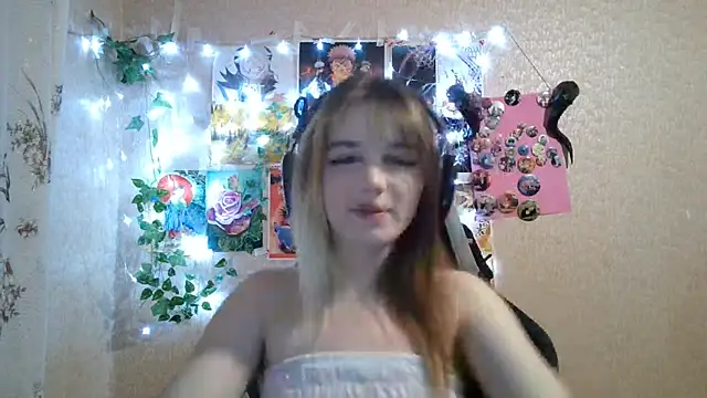 MilaTyan webcam