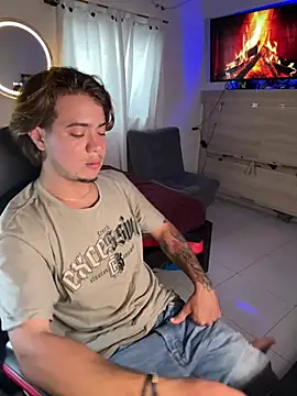 AngelLatinBoy webcam