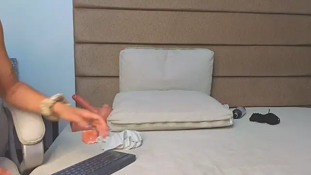 cristine_colins webcam