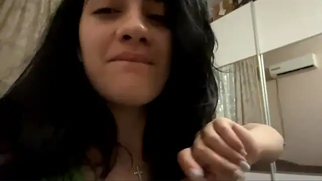 Ledi_Asthik webcam