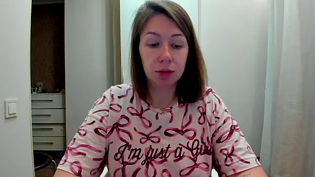 PregnantEva webcam