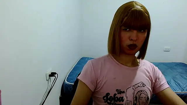 estefania224 webcam