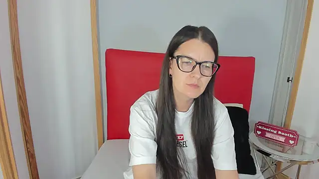 NadiaXlove webcam