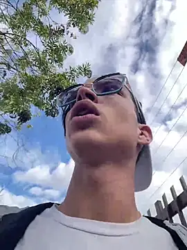 Andres_boy252 webcam