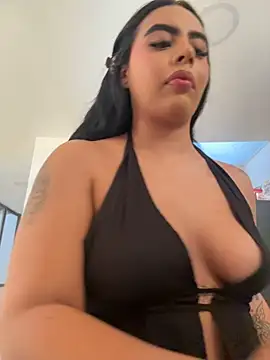 Aylin_Fox live cam on StripChat