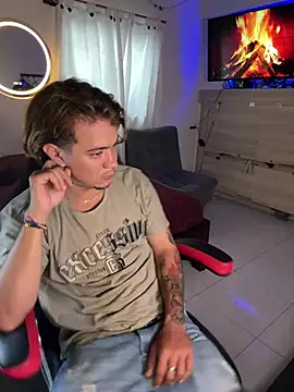 AngelLatinBoy webcam
